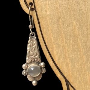 Vintage Estate Sterling Silver Ornate Cat Eye Stone Woman’s Earrings Jewelry